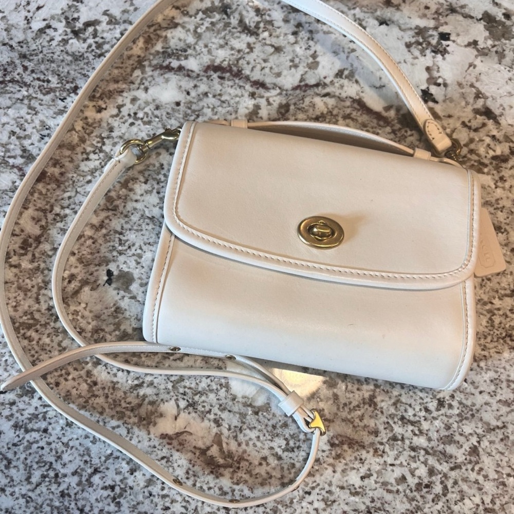 Elegant White Leather Crossbody Bag
